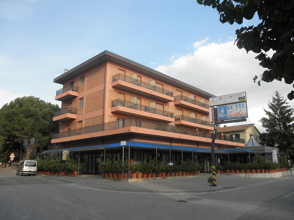 Hotel La Vela Passignano sul Trasimeno Buitenkant foto